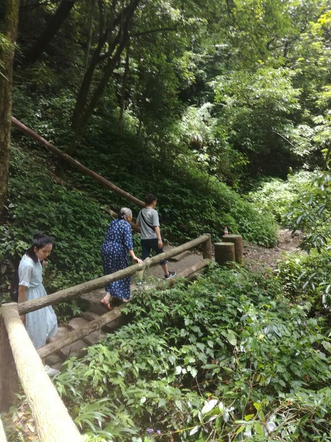 成都青城山后山旅游攻略